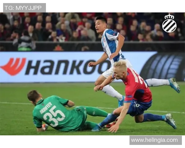 萨拉赫精彩进球助力球队逆转胜利展现超级球星风采 萨拉赫精彩进球助力球队逆转胜利展现超级球星风采